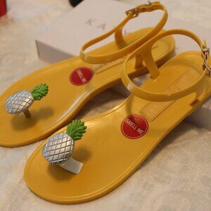 Katy Perry The Geli-PVC Metallic Pineapple Yellow Ankle Strap Size 9